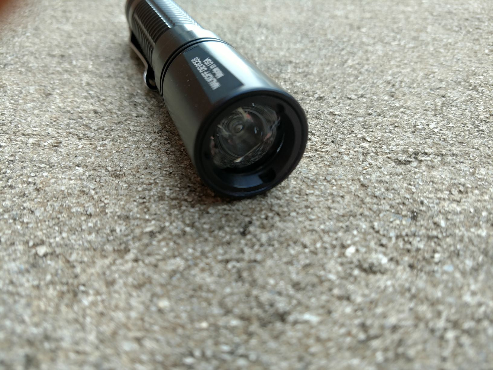 MDC Bodyguard V2 18650 Flashlight
