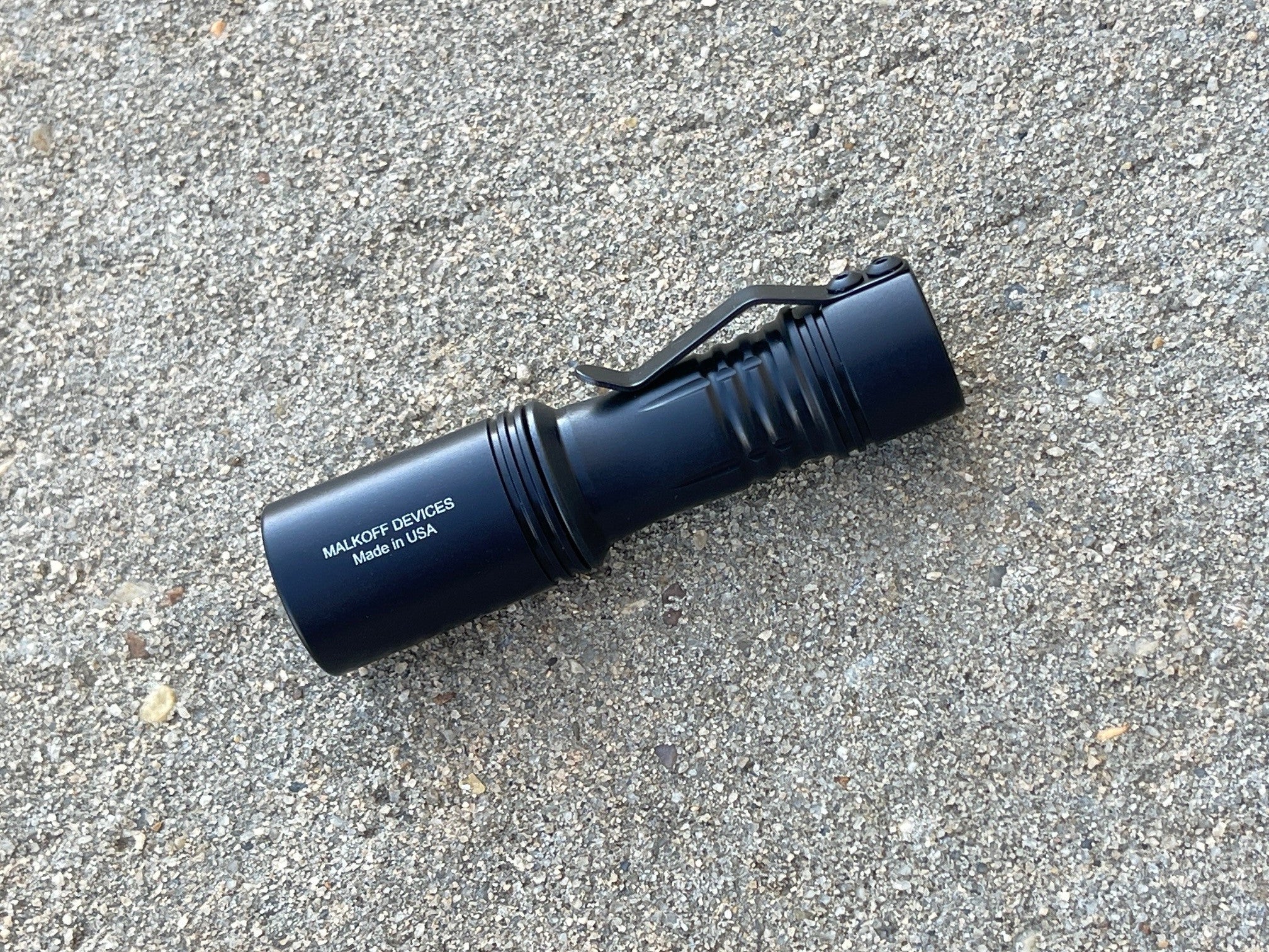 MDC HA SHO 1CR123 Flashlight