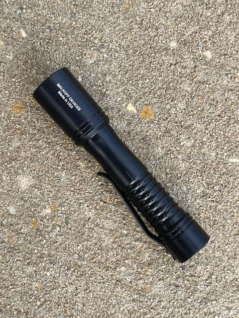 MDC 16650 365nm UV Flashlight