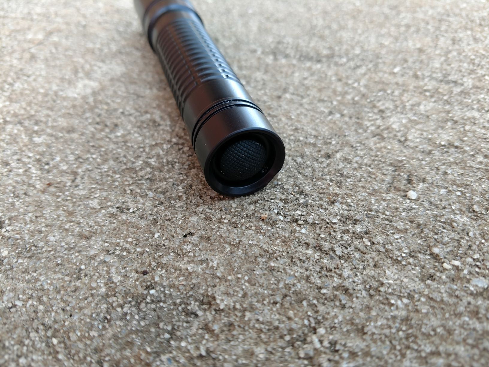 MDC Bodyguard V2 18650 Flashlight